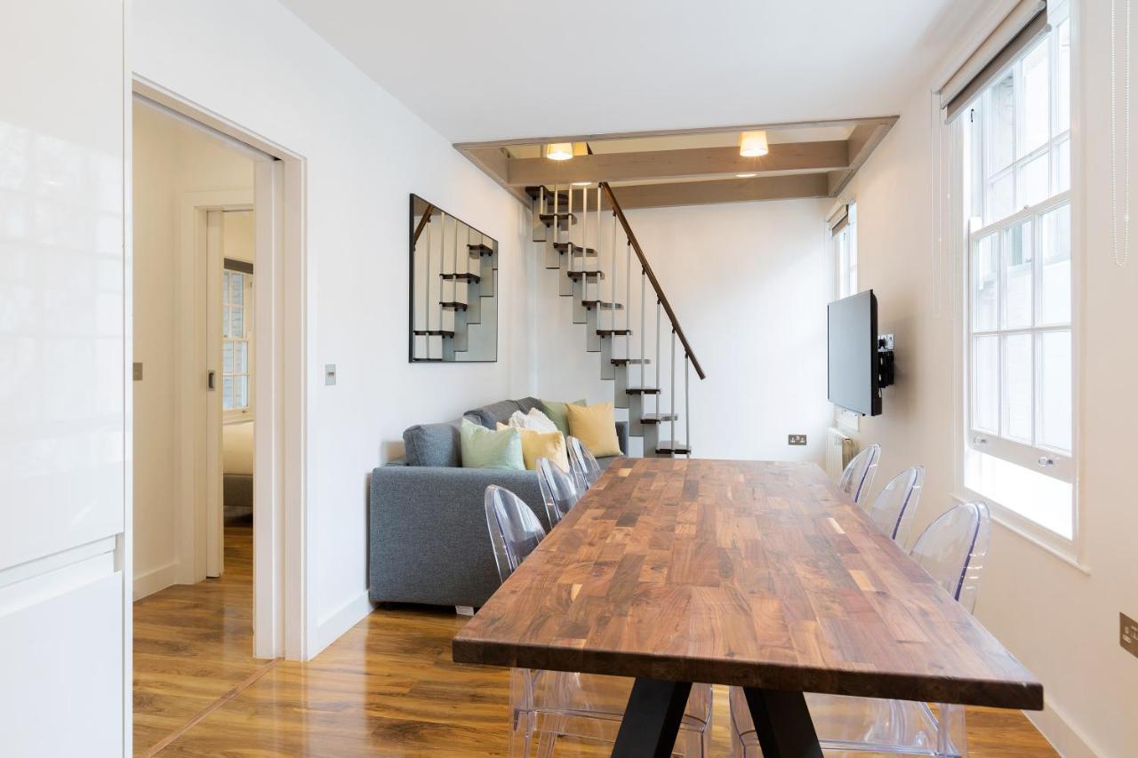 Spacious 4 Bedrooms Flat In New Oxford Street * London