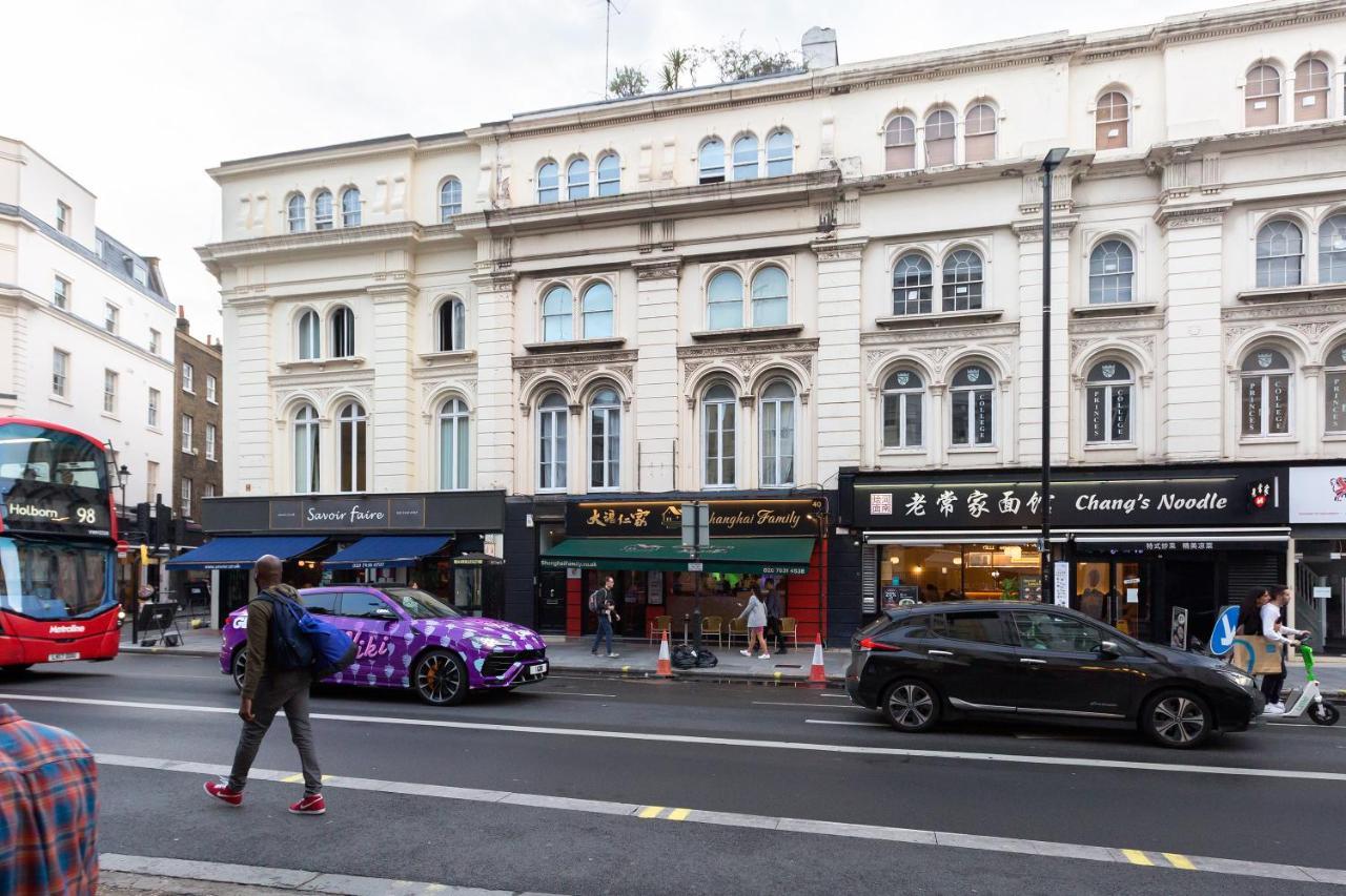 Spacious 4 Bedrooms Flat In New Oxford Street Apartment